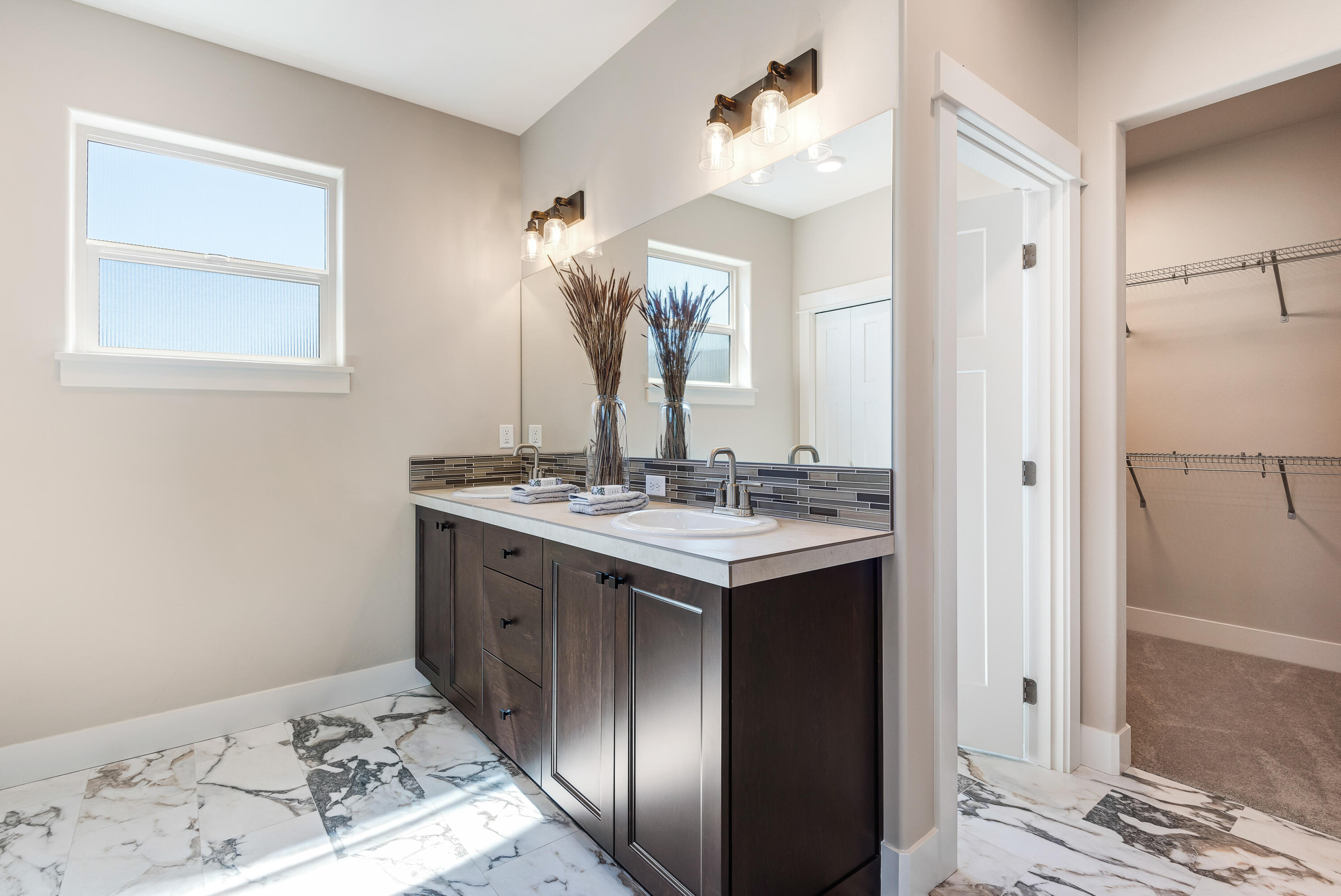 Saddle Ridge - Residential