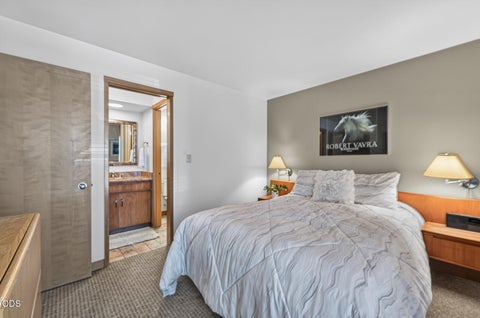 Tiny photo for 19717 SW Mount Bachelor DR #UNIT 260, Bend, OR 97702 (MLS # 220226142)