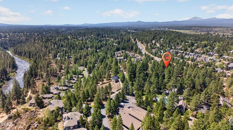 Tiny photo for 19717 SW Mount Bachelor DR #UNIT 260, Bend, OR 97702 (MLS # 220226142)