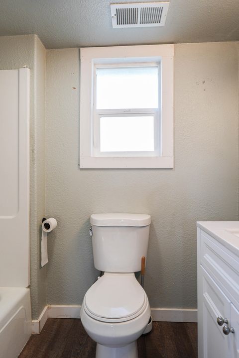 Tiny photo for 2686 Market Street, Bonanza, OR 97623 (MLS # 220211687)