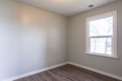 Tiny photo for 2686 Market Street, Bonanza, OR 97623 (MLS # 220211687)