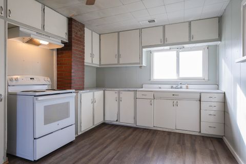 Tiny photo for 2686 Market Street, Bonanza, OR 97623 (MLS # 220211687)