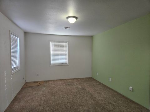 Tiny photo for 3340 E Vale Road, Klamath Falls, OR 97603 (MLS # 220215362)