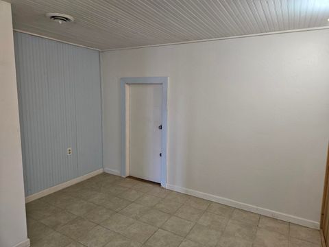 Tiny photo for 3340 E Vale Road, Klamath Falls, OR 97603 (MLS # 220215362)