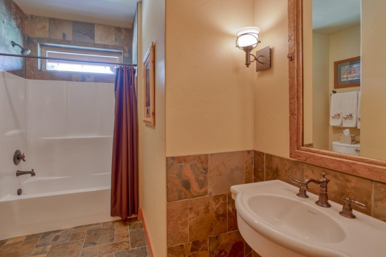 Metolius Meadows - Residential