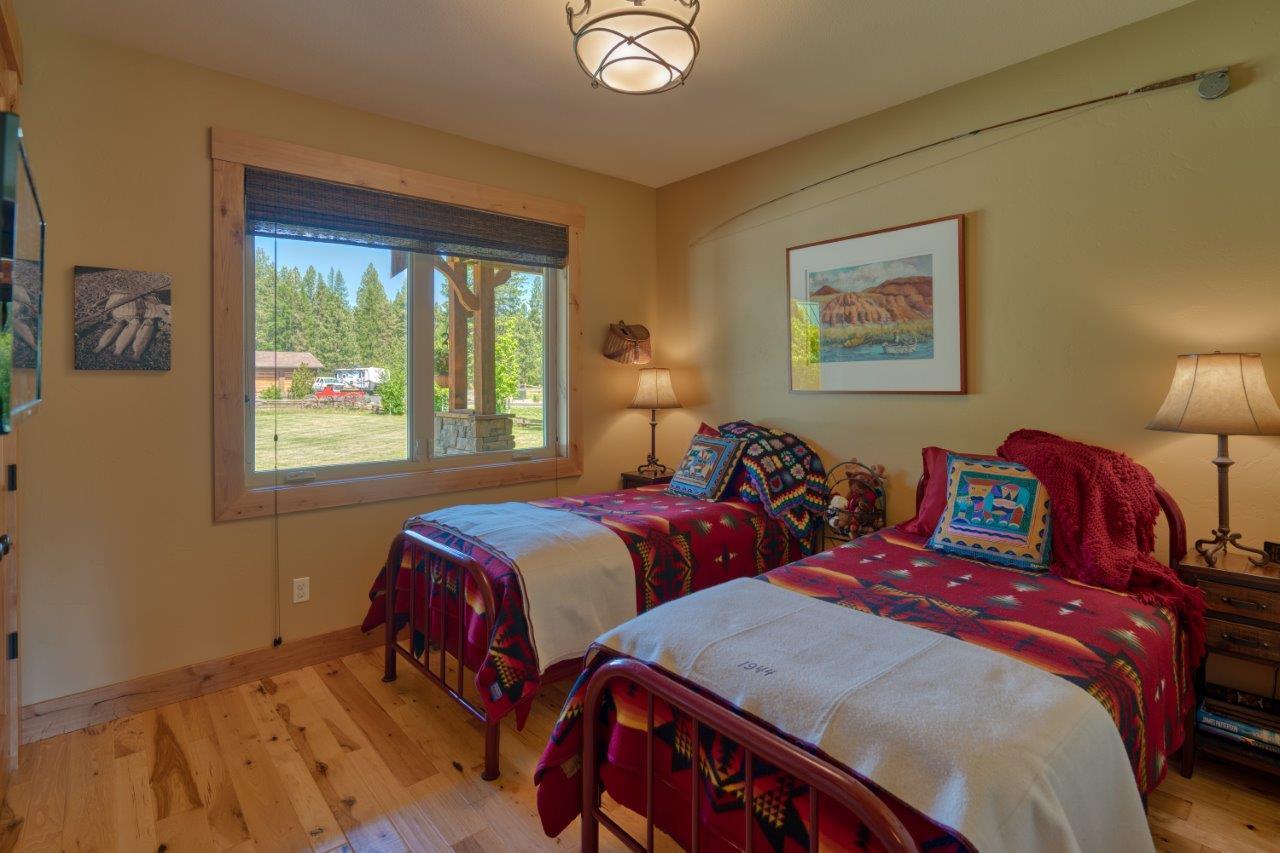 Metolius Meadows - Residential