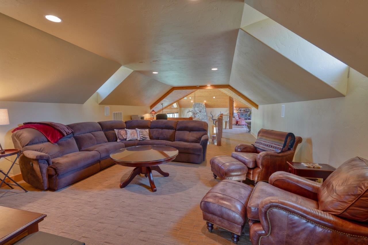 Metolius Meadows - Residential