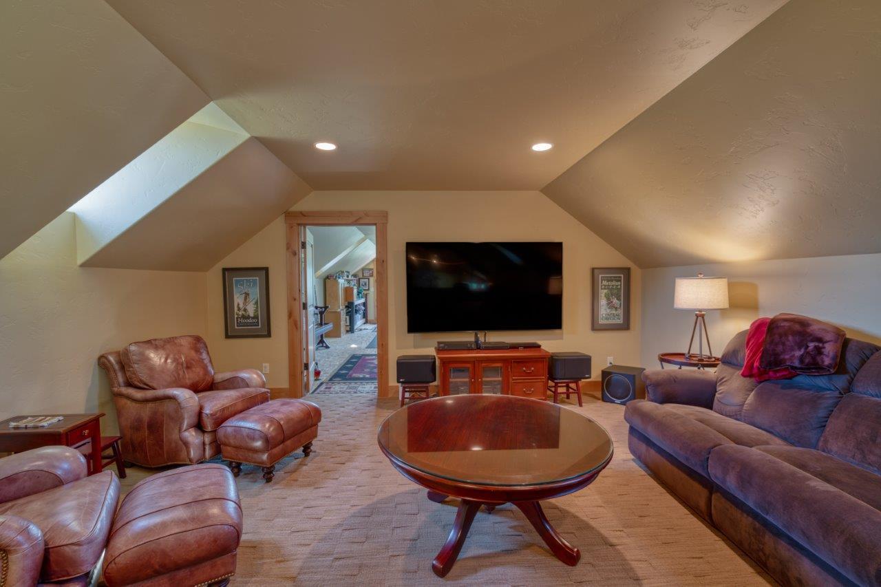 Metolius Meadows - Residential