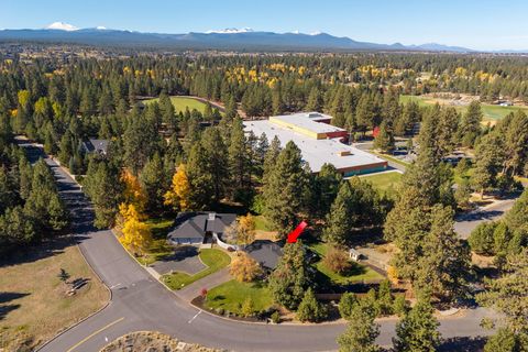 Tiny photo for 61585 Westridge Avenue, Bend, OR 97702 (MLS # 220210893)