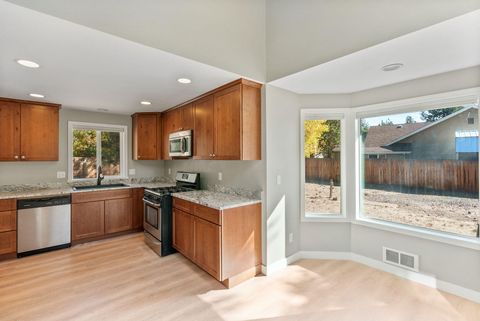 Tiny photo for 20886 King David Avenue, Bend, OR 97702 (MLS # 220211234)