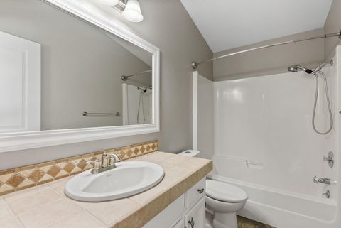 Tiny photo for 20886 King David Avenue, Bend, OR 97702 (MLS # 220211234)