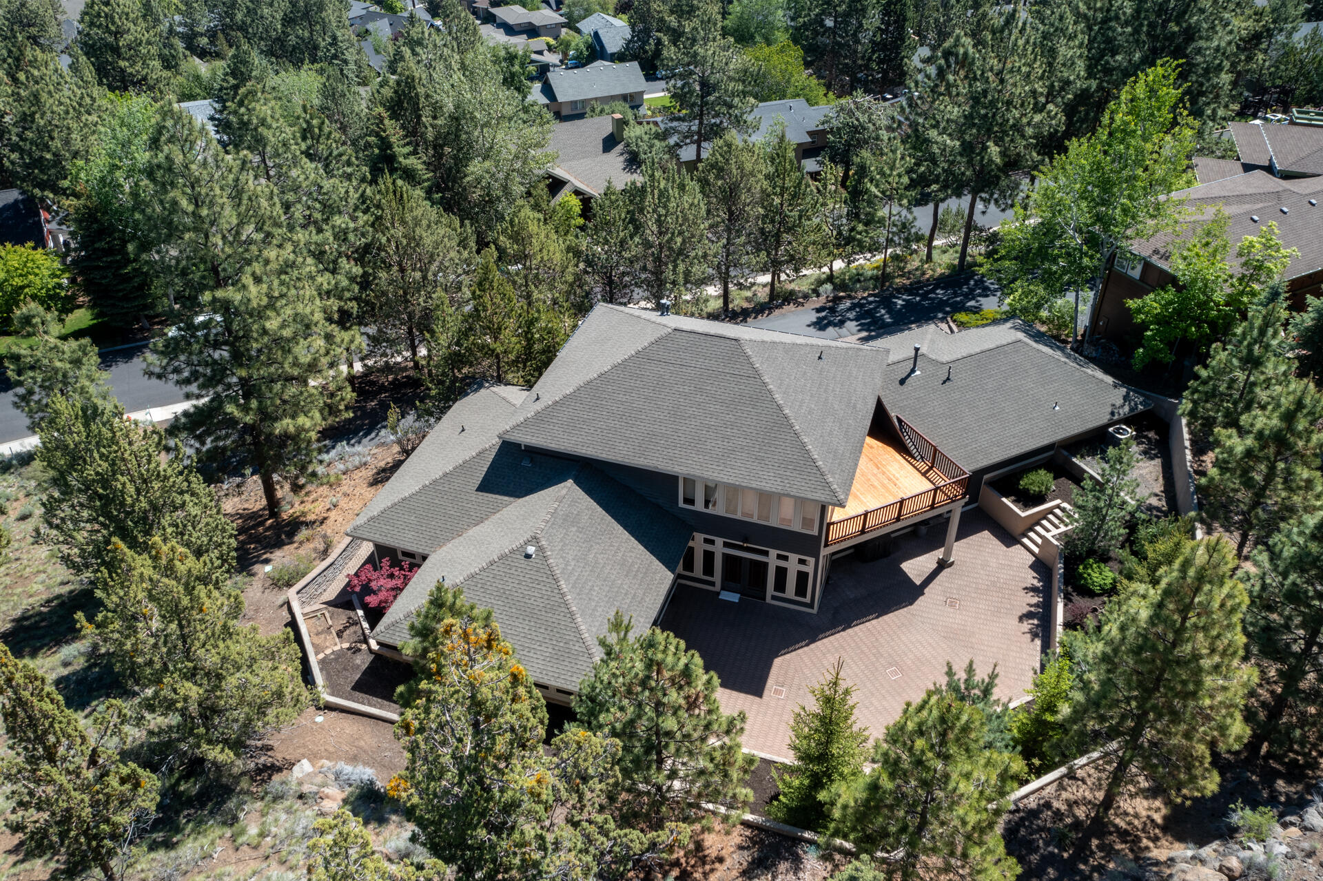 3145 NW Colonial Drive