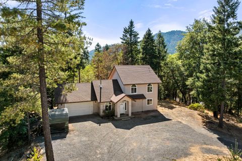 Photo of 2600 Draper Valley Road, Selma, OR 97538 (MLS # 220214099)
