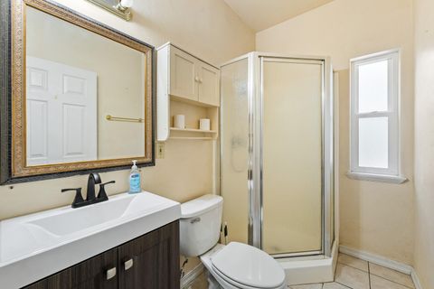 Tiny photo for 2600 Draper Valley Road, Selma, OR 97538 (MLS # 220214099)