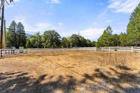 Tiny photo for 2600 Draper Valley Road, Selma, OR 97538 (MLS # 220214099)