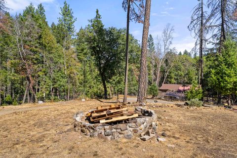 Tiny photo for 2600 Draper Valley Road, Selma, OR 97538 (MLS # 220214099)