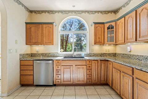 Tiny photo for 2600 Draper Valley Road, Selma, OR 97538 (MLS # 220214099)