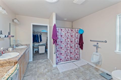 Tiny photo for 8576 E Evans Creek Road, Rogue River, OR 97537 (MLS # 220215009)