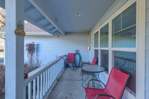 Tiny photo for 8576 E Evans Creek Road, Rogue River, OR 97537 (MLS # 220215009)