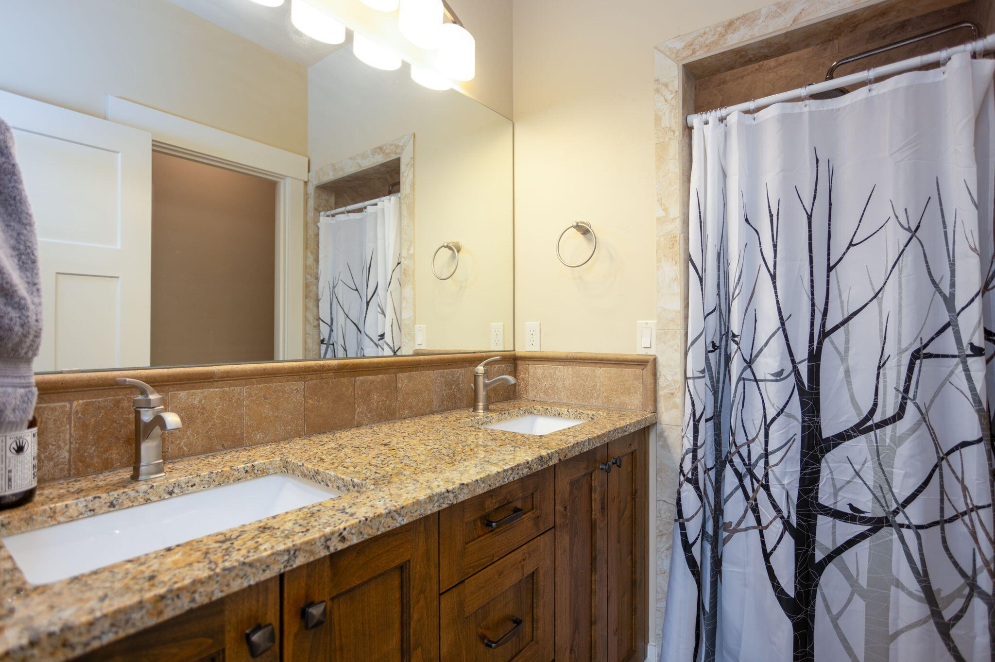 Roaring Springs - Residential