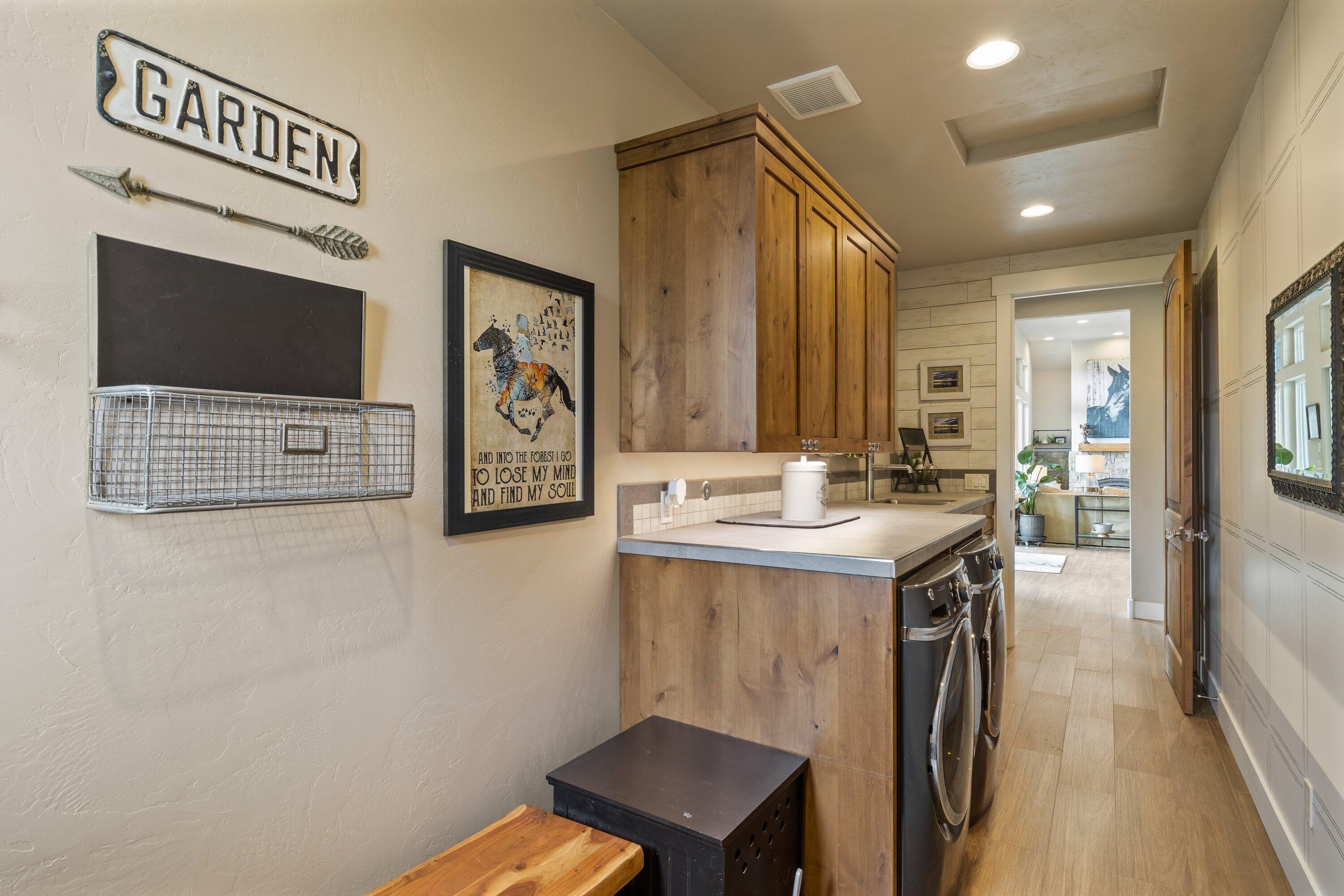 Desert Sand Arabian - Residential