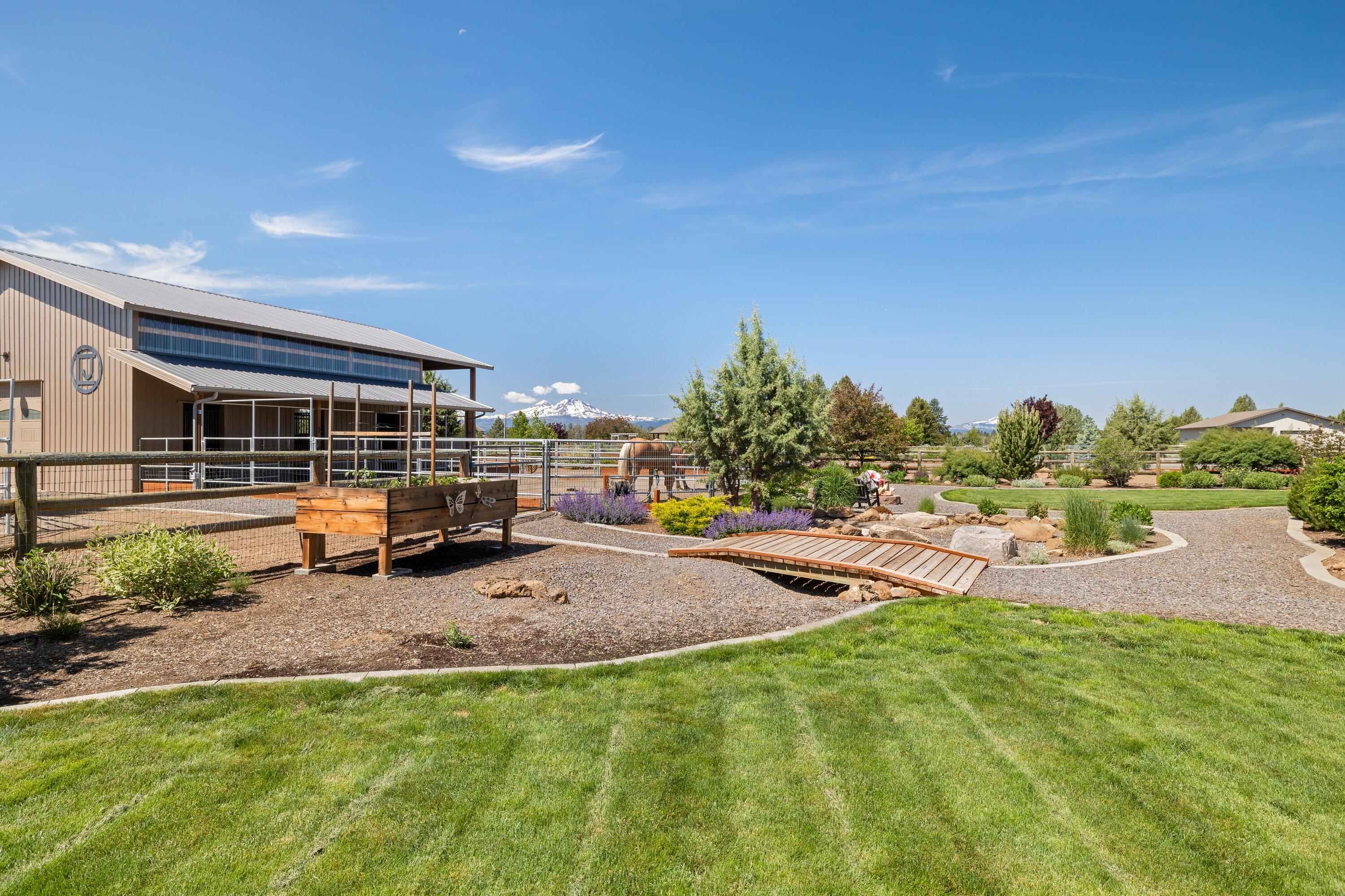 Desert Sand Arabian - Residential