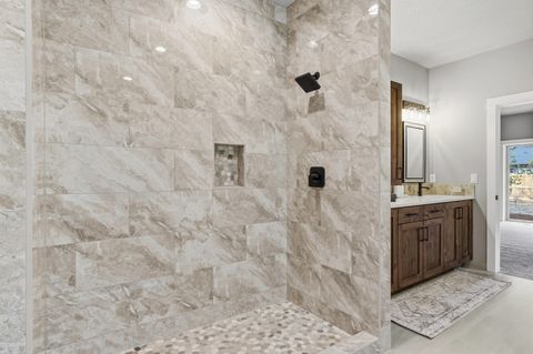 Tiny photo for 52327 Allen Drive #5, La Pine, OR 97739 (MLS # 220212069)