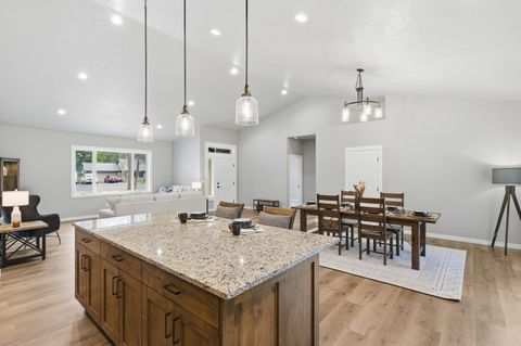 Tiny photo for 52327 Allen Drive #5, La Pine, OR 97739 (MLS # 220212069)