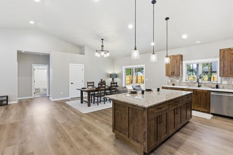 Tiny photo for 52327 Allen Drive #5, La Pine, OR 97739 (MLS # 220212069)