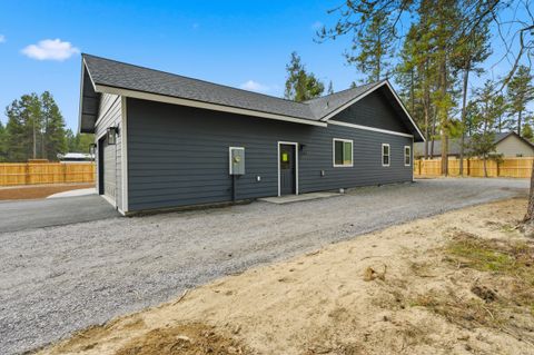 Tiny photo for 52327 Allen Drive #5, La Pine, OR 97739 (MLS # 220212069)