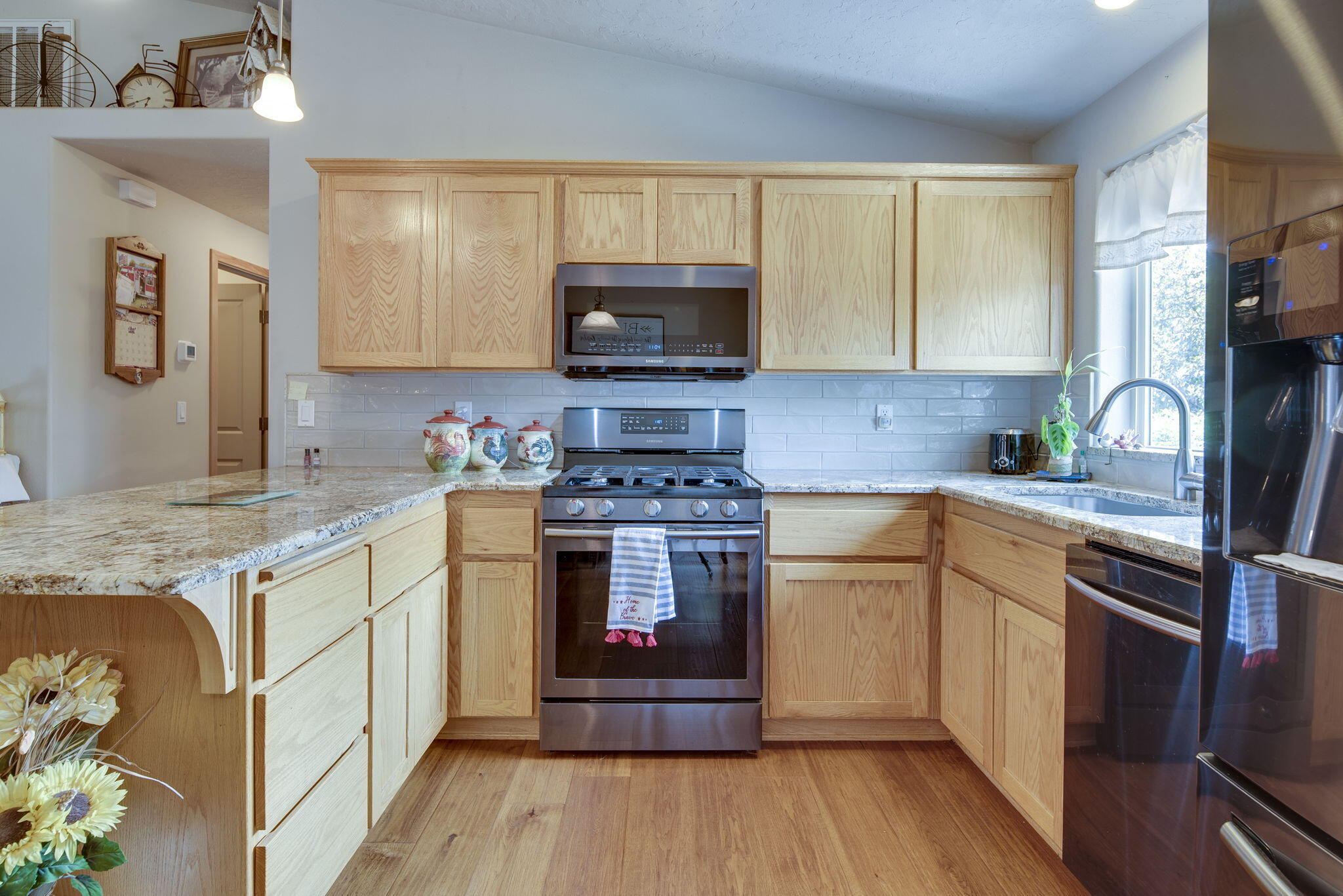 Paulina Peaks - Residential