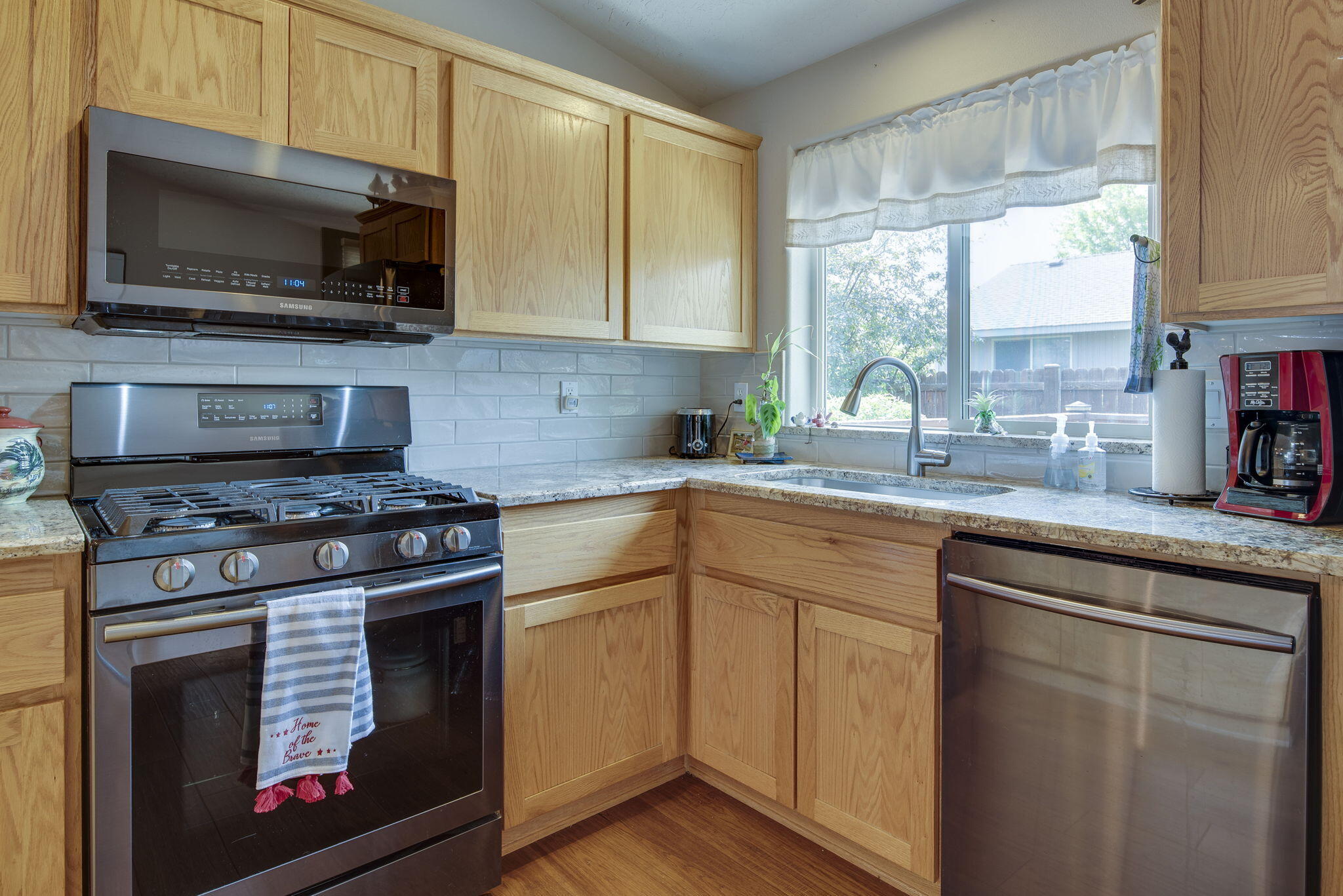 Paulina Peaks - Residential