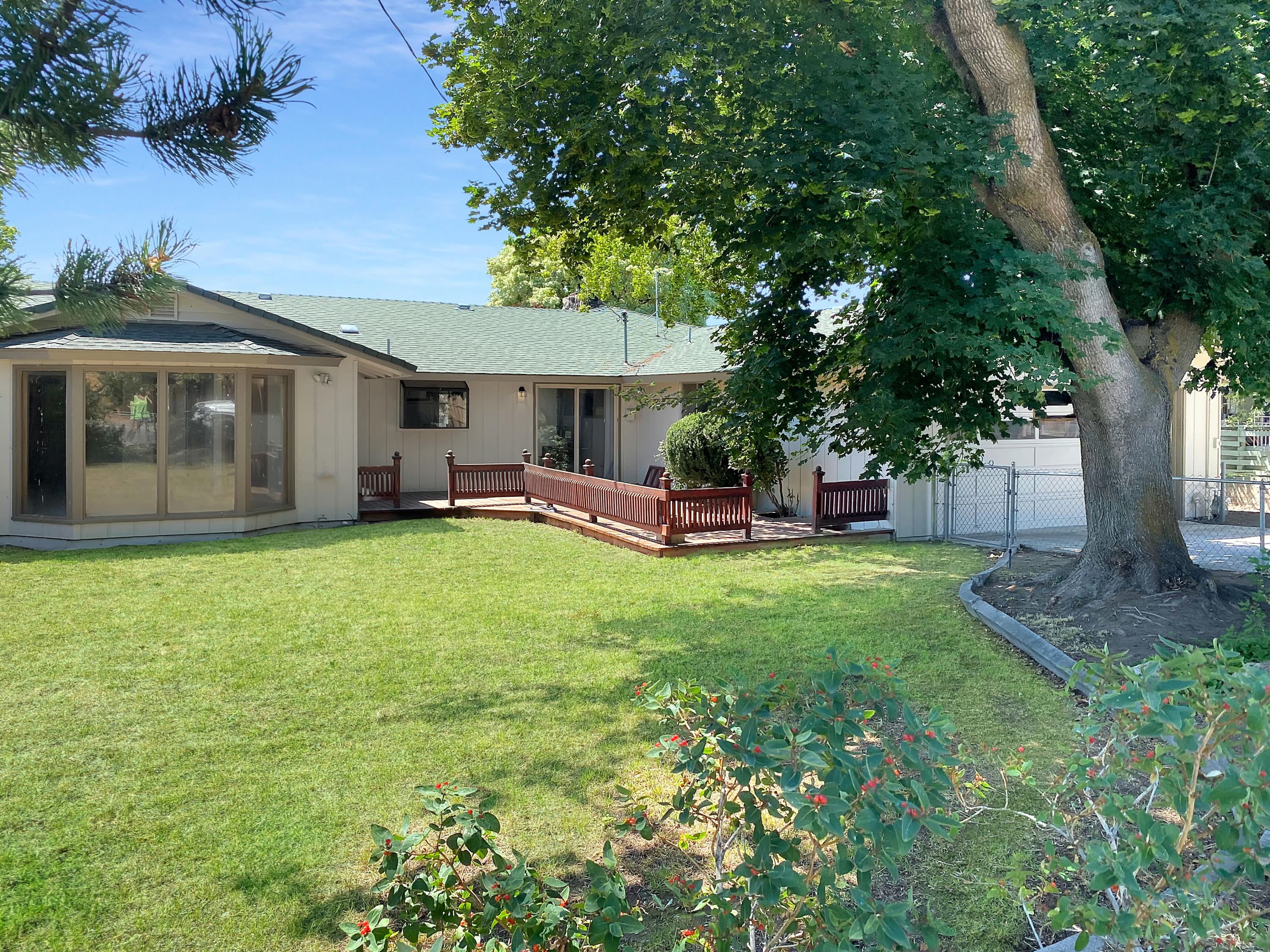 Loma Vista - Residential