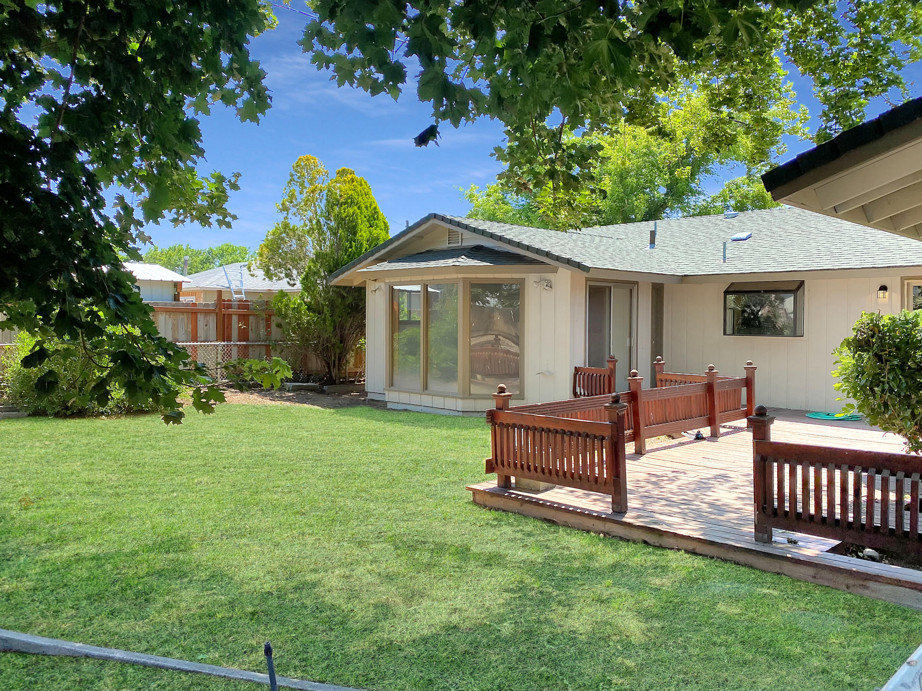 Loma Vista - Residential