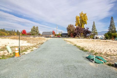 Tiny photo for 2704 Denton Trail, Grants Pass, OR 97527 (MLS # 220212186)