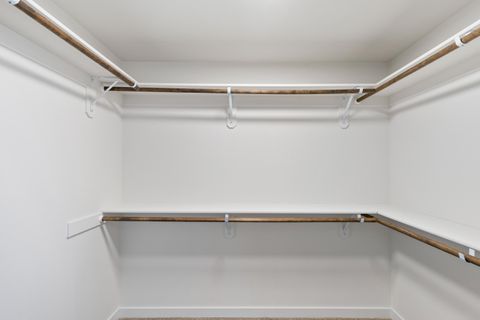 Tiny photo for 1723 NW Upas Place, Redmond, OR 97756 (MLS # 220212285)