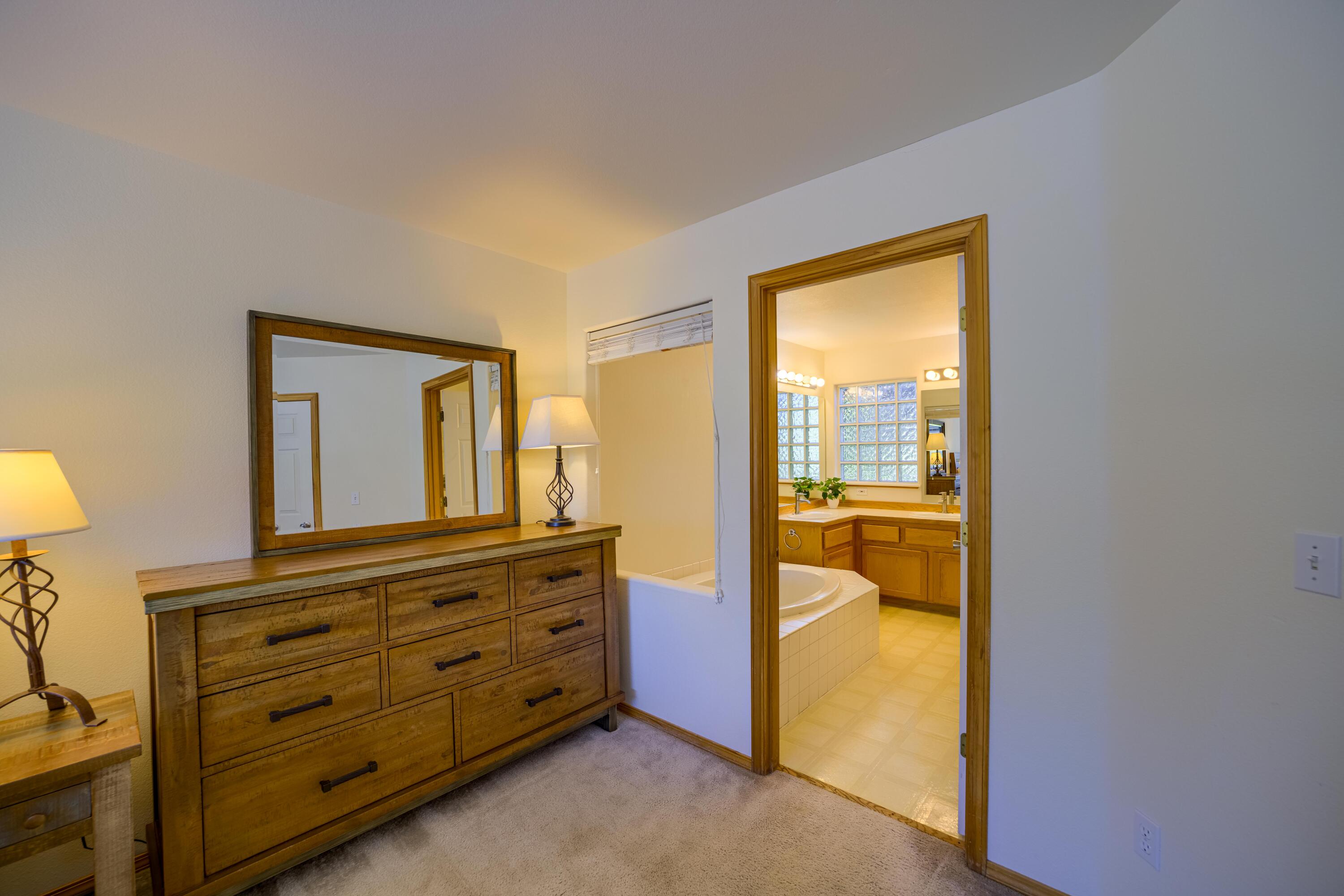 Eagle Crest - Residential