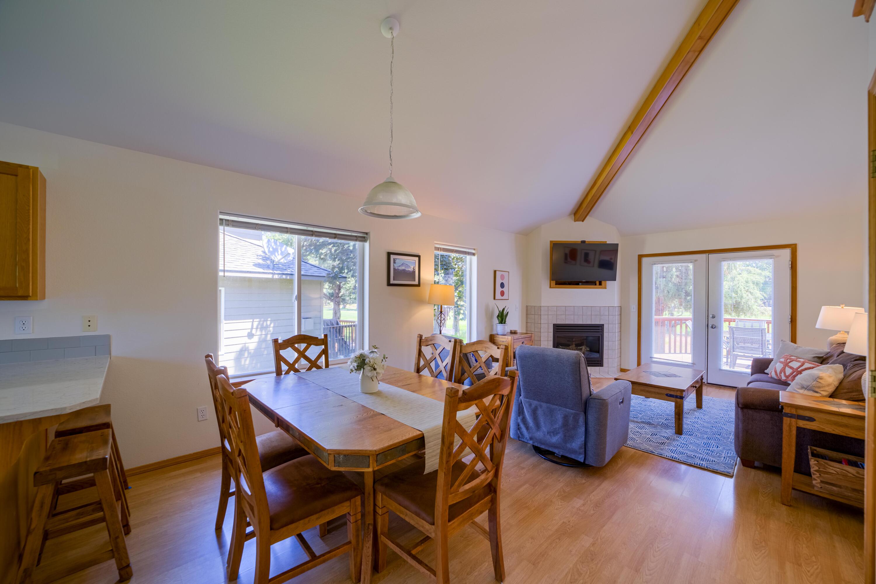 Eagle Crest - Residential