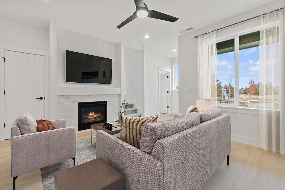 3802 NE Suchy Street