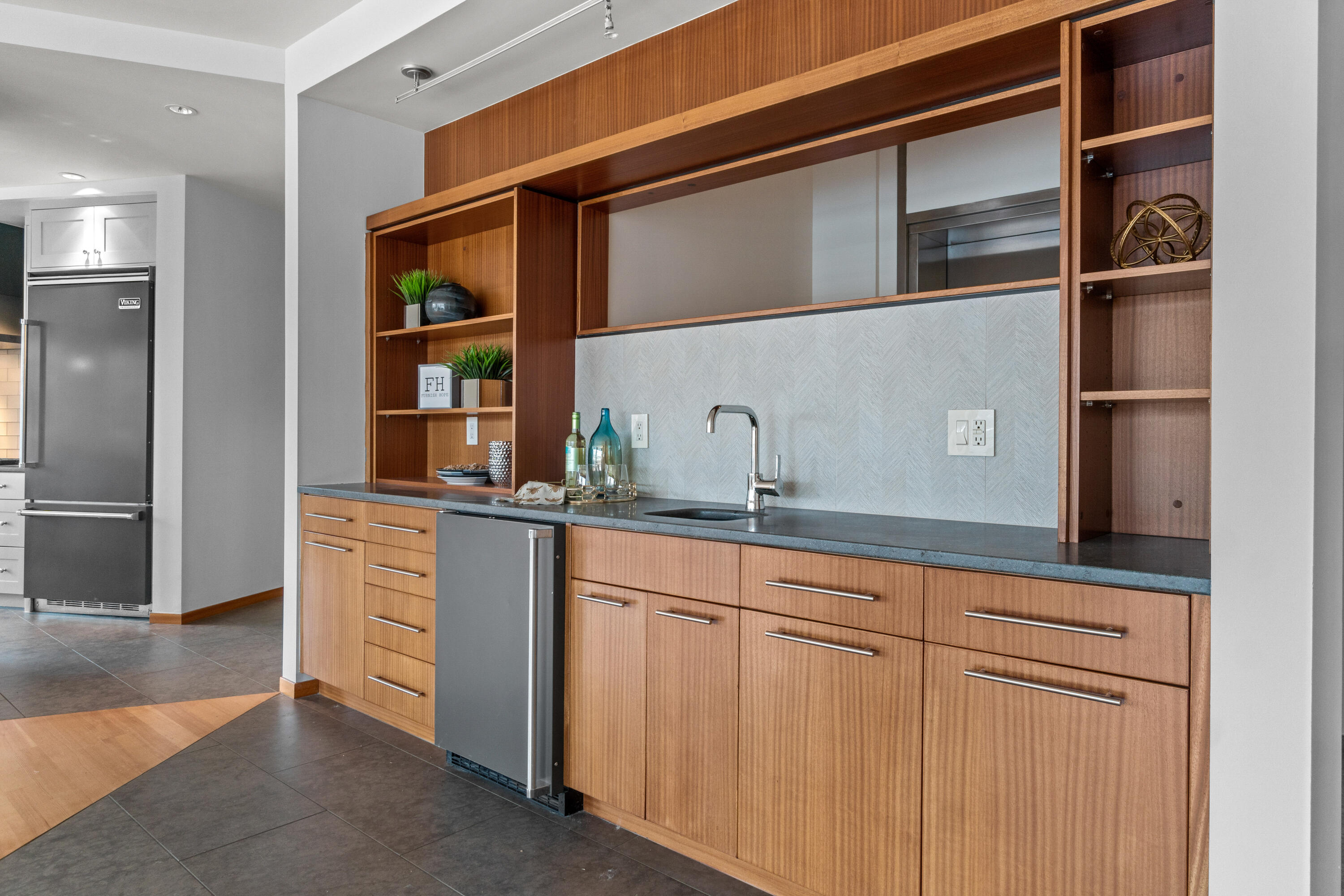 919 Bond Condominium - Residential