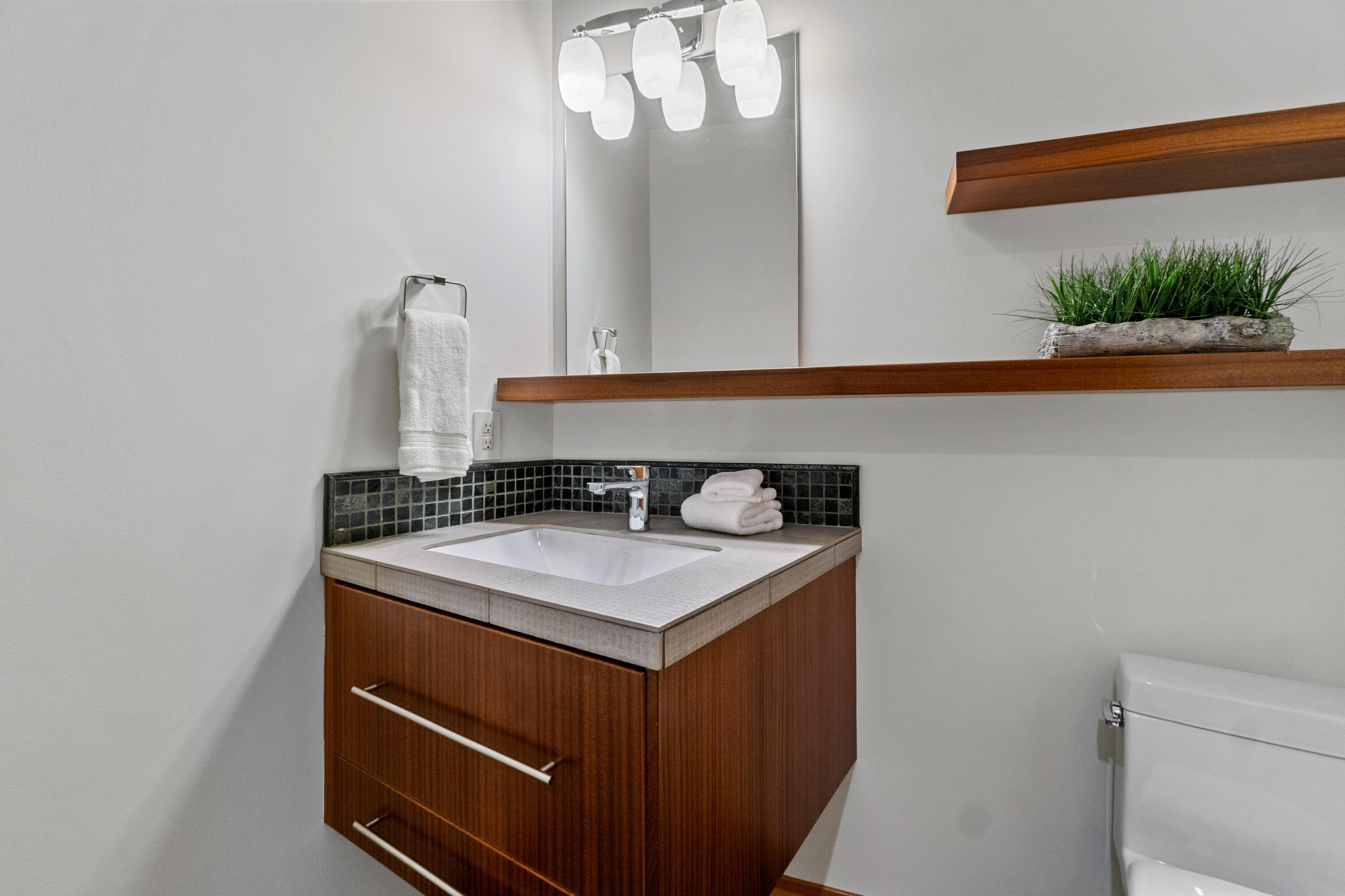 919 Bond Condominium - Residential