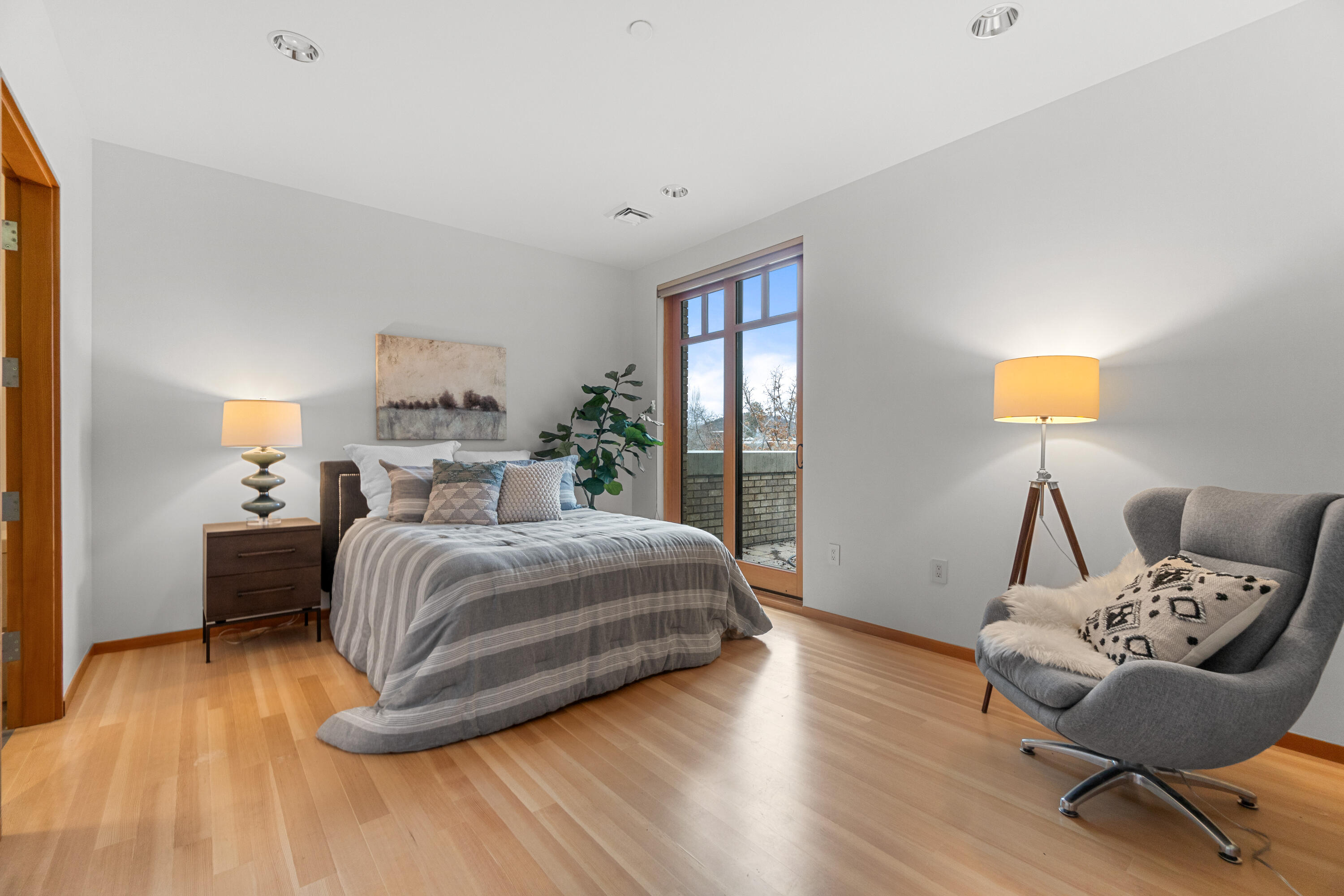 919 Bond Condominium - Residential