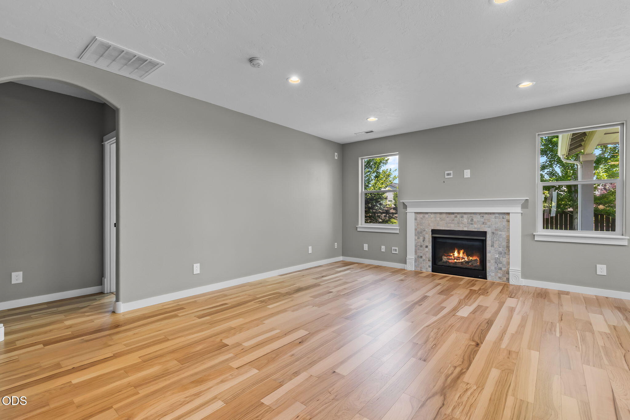 2511 NW Hemlock Way