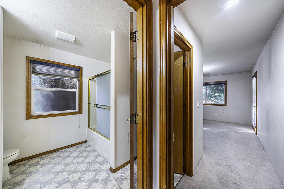 Larson Creek Estates Phases 1And 2 - Residential