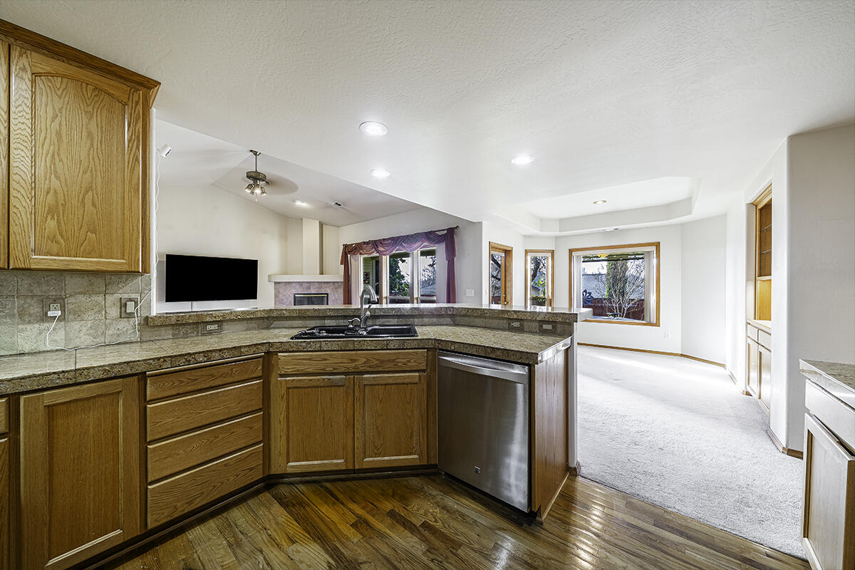 Larson Creek Estates Phases 1And 2 - Residential