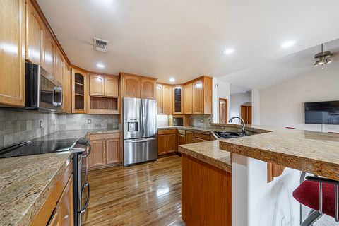 Tiny photo for 3418 Blue Blossom Drive, Medford, OR 97504 (MLS # 220213234)