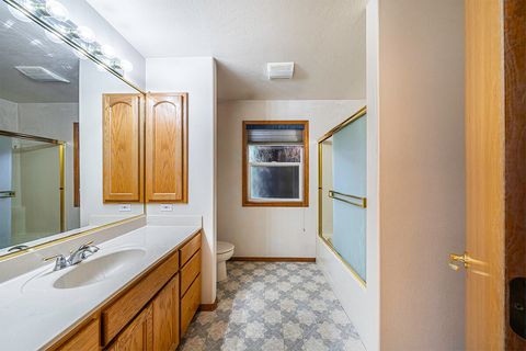 Tiny photo for 3418 Blue Blossom Drive, Medford, OR 97504 (MLS # 220213234)