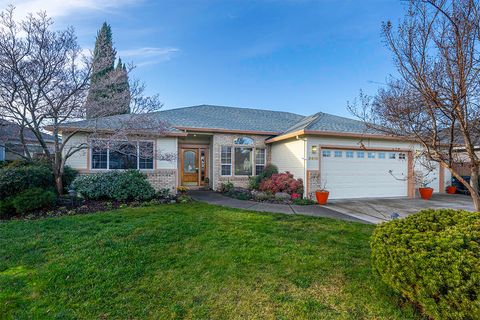 Tiny photo for 3418 Blue Blossom Drive, Medford, OR 97504 (MLS # 220213234)