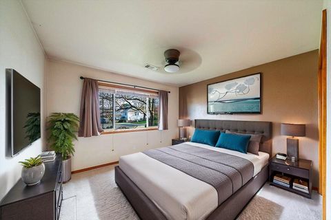 Tiny photo for 3418 Blue Blossom Drive, Medford, OR 97504 (MLS # 220213234)