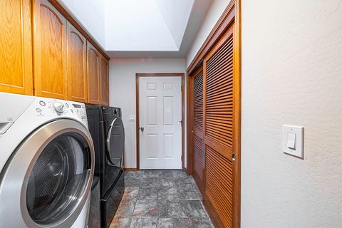 Tiny photo for 3418 Blue Blossom Drive, Medford, OR 97504 (MLS # 220213234)